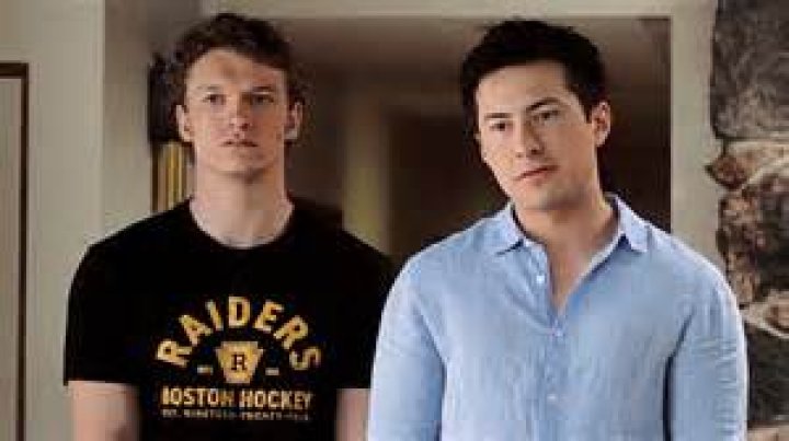 How old is Shane in season 7 of Weeds?