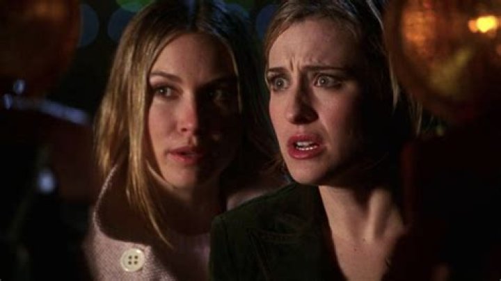 What episode does Chloe get yelled at for her hair?